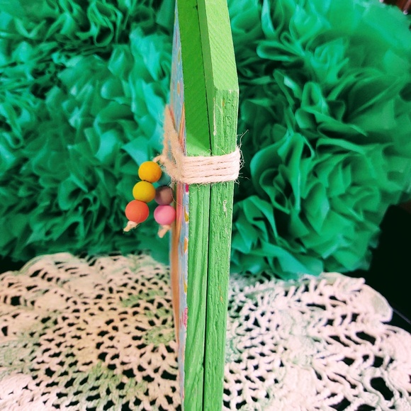 Hand Crafted Easter Decor/Mini Wood House/Tiered Tray Decor/Bunny & Jelly Beans - Picture 3 of 6